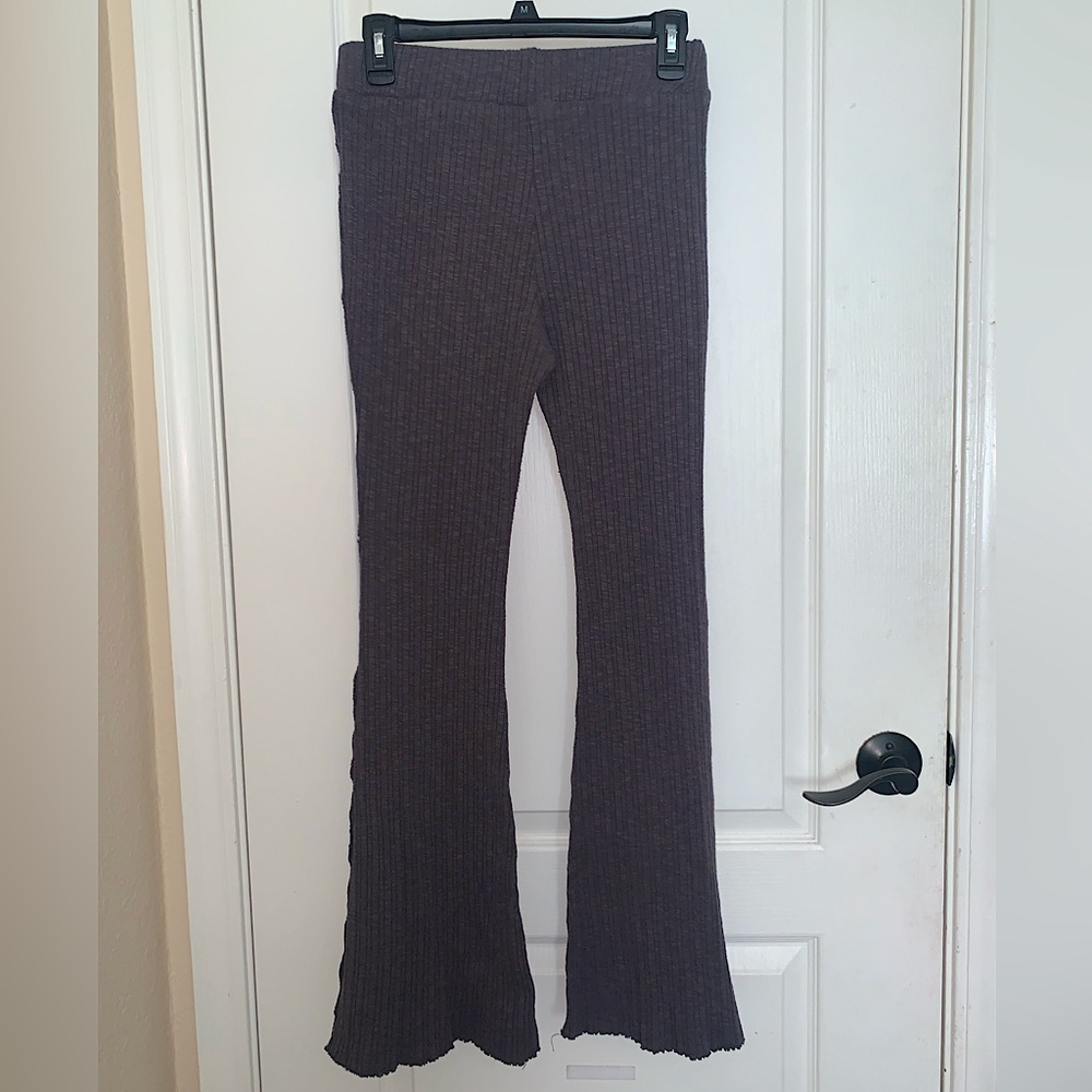 la miel Women’s Dark Grey Ribbed Flare Stretchy Pants